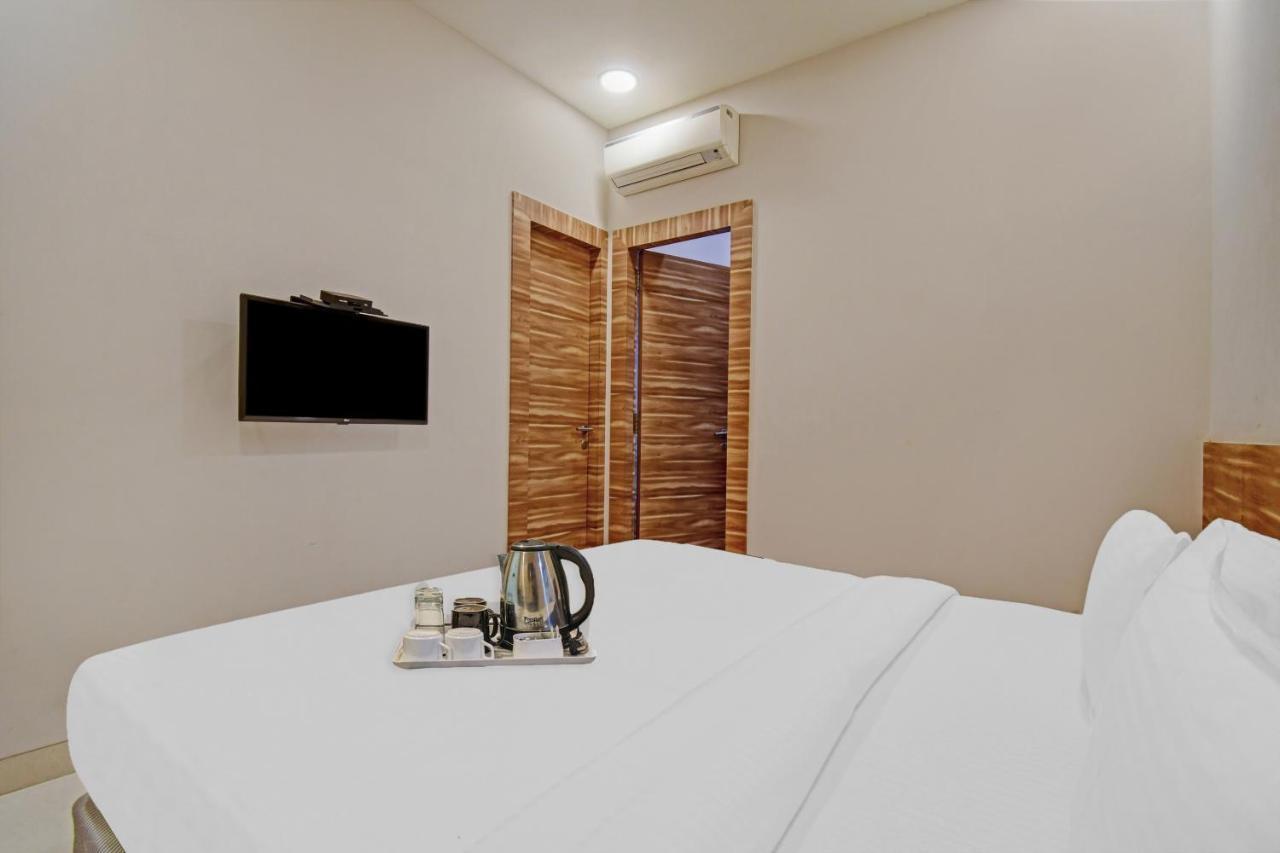 Super Townhouse Hotel All In One Near City Centre Salt Lake Salt Lake City Zewnętrze zdjęcie