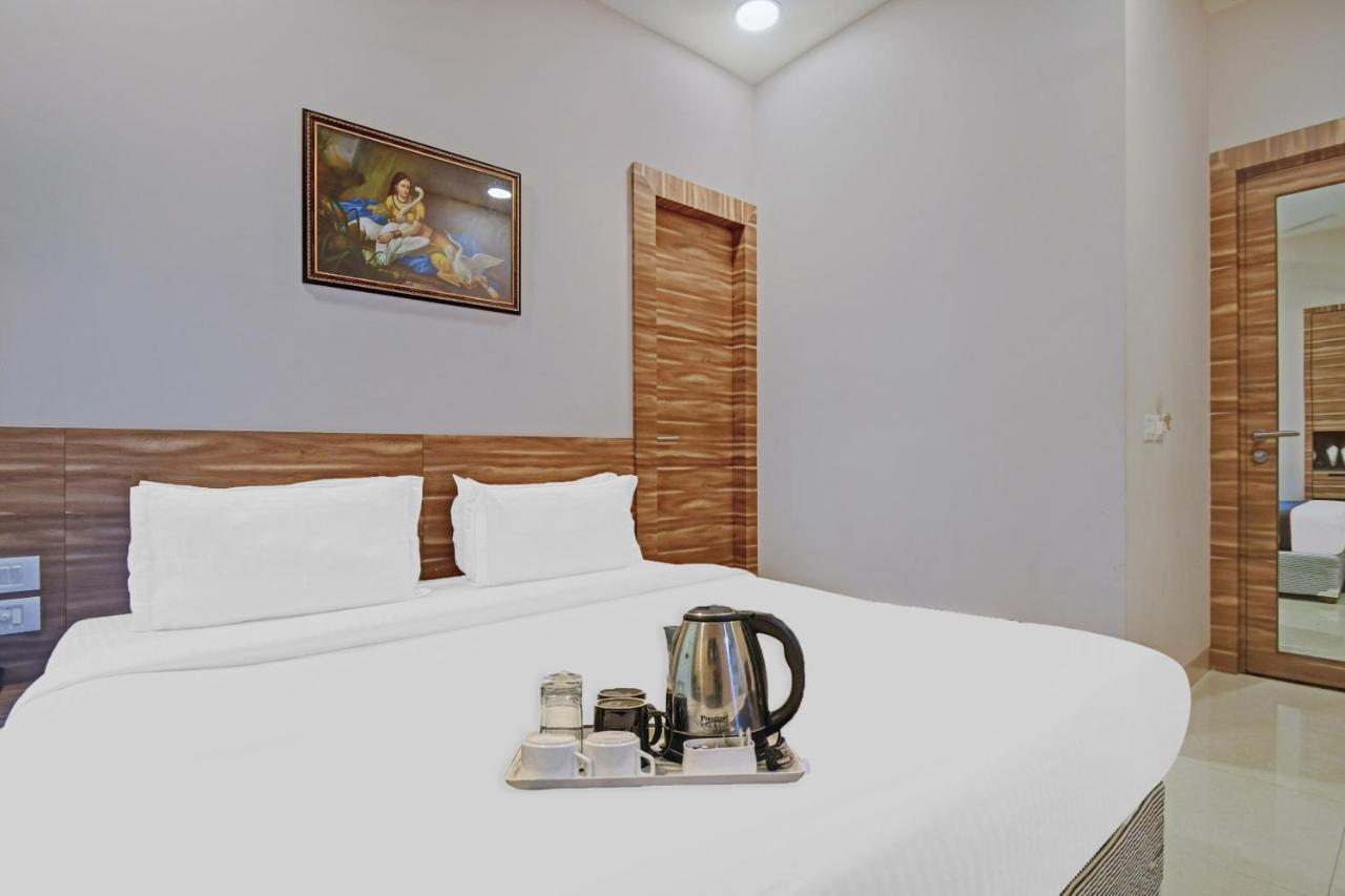 Super Townhouse Hotel All In One Near City Centre Salt Lake Salt Lake City Zewnętrze zdjęcie