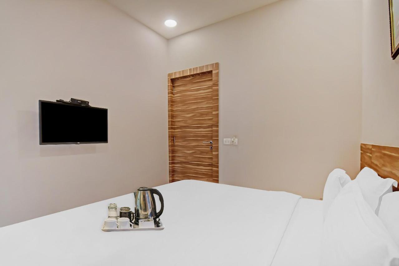 Super Townhouse Hotel All In One Near City Centre Salt Lake Salt Lake City Zewnętrze zdjęcie
