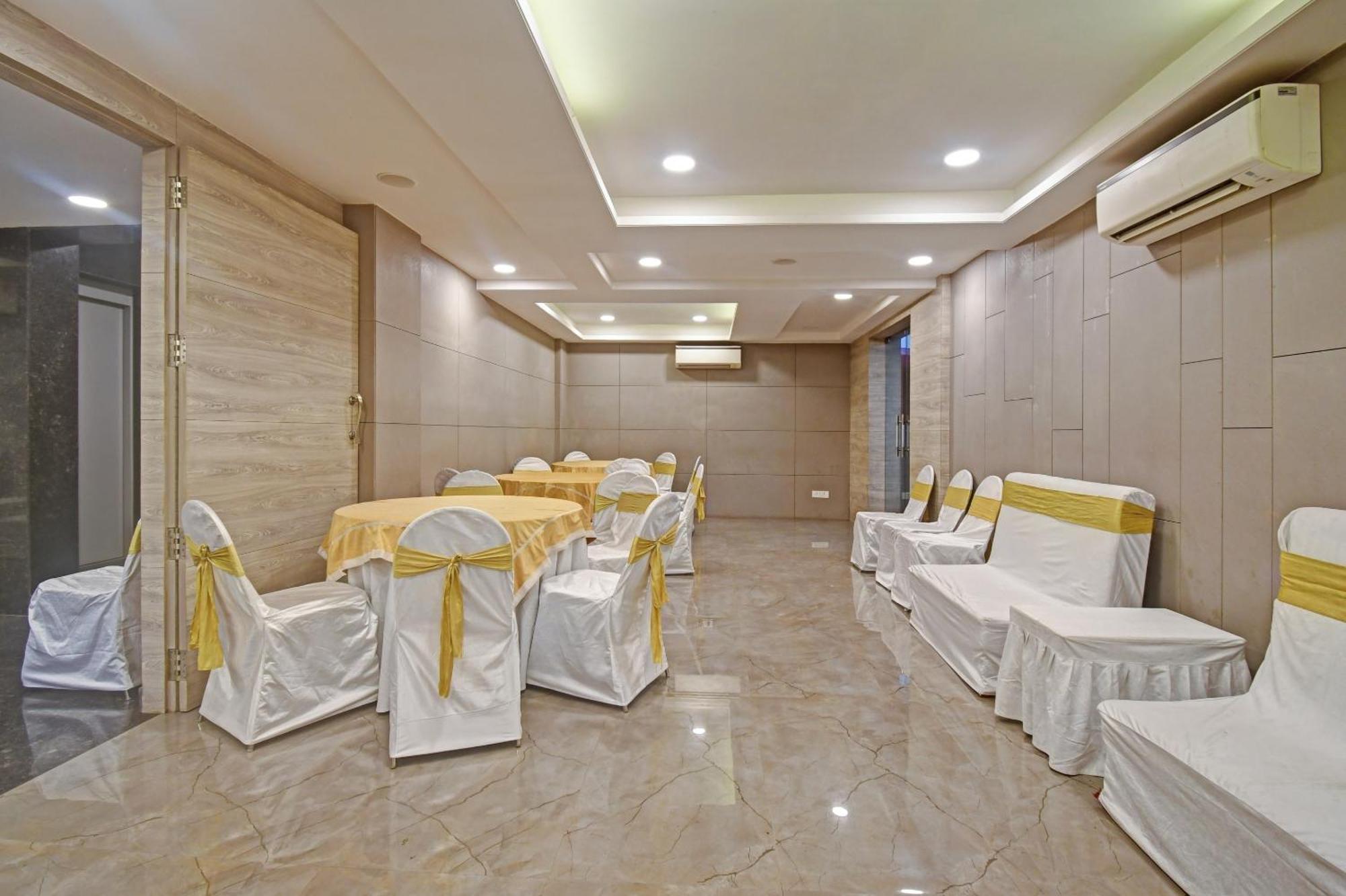 Super Townhouse Hotel All In One Near City Centre Salt Lake Salt Lake City Zewnętrze zdjęcie