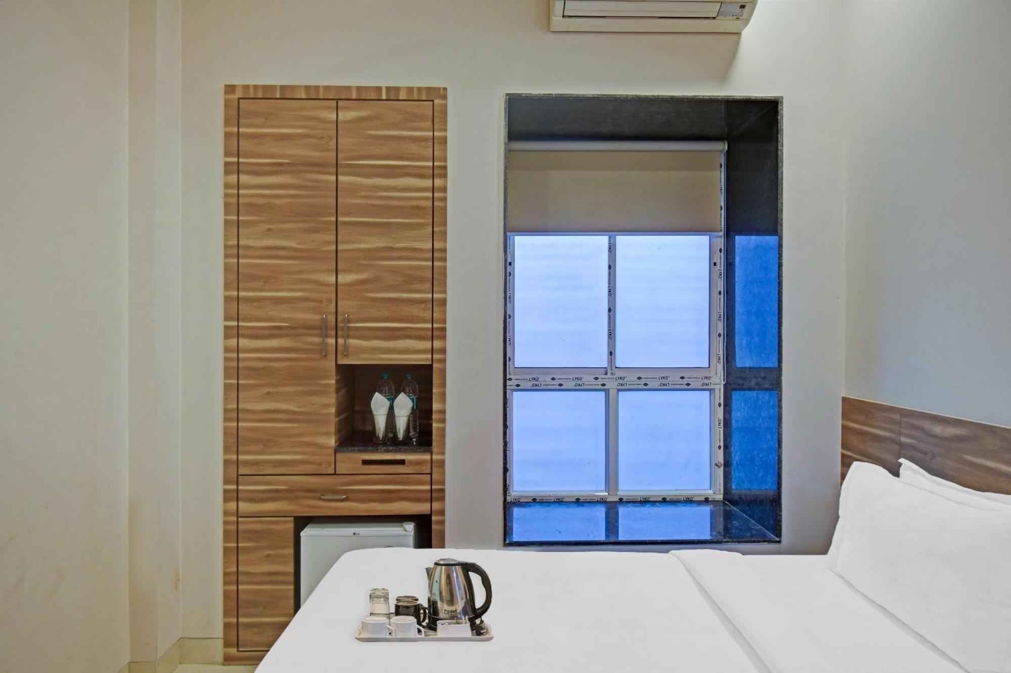 Super Townhouse Hotel All In One Near City Centre Salt Lake Salt Lake City Zewnętrze zdjęcie