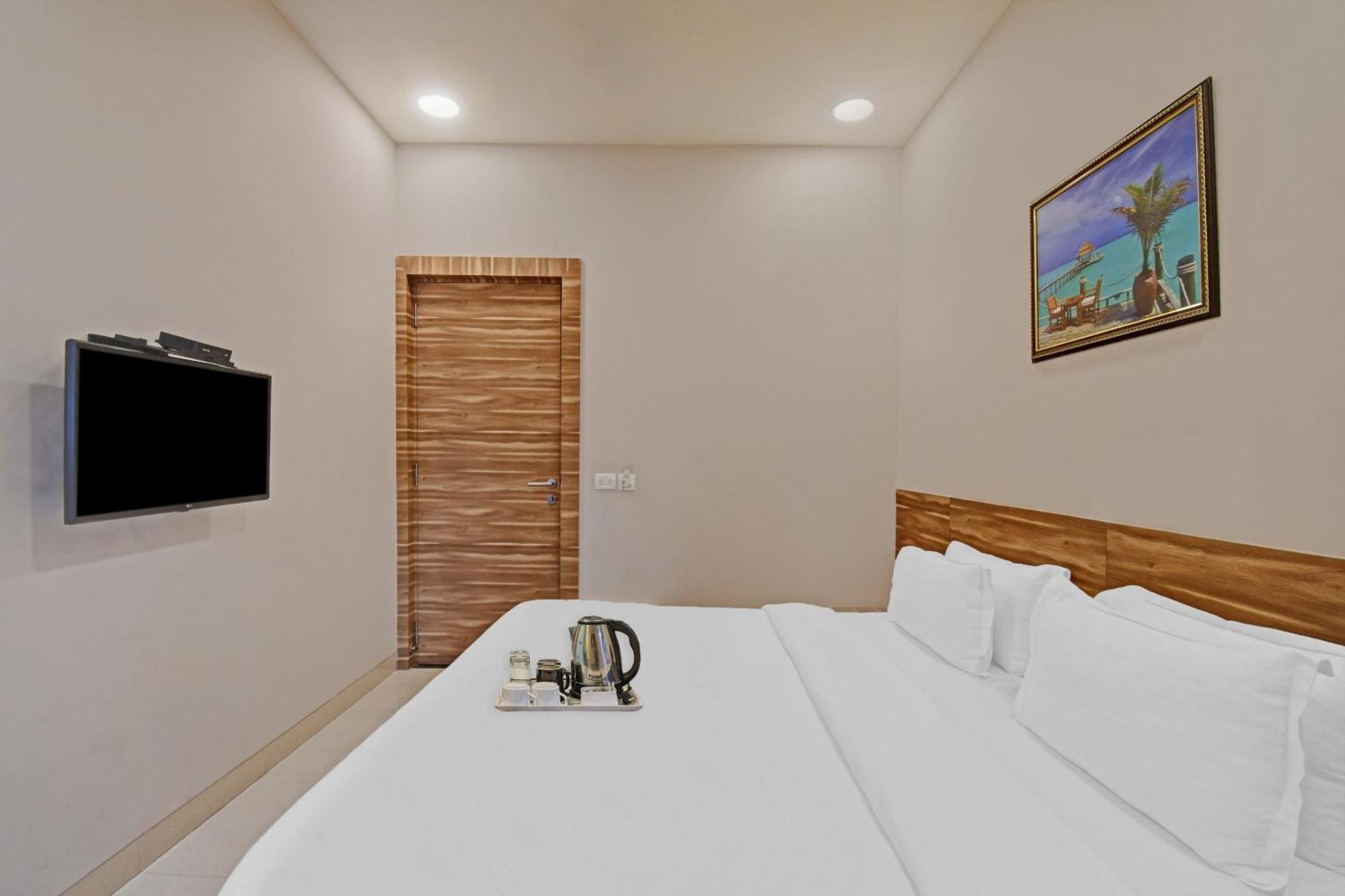 Super Townhouse Hotel All In One Near City Centre Salt Lake Salt Lake City Zewnętrze zdjęcie
